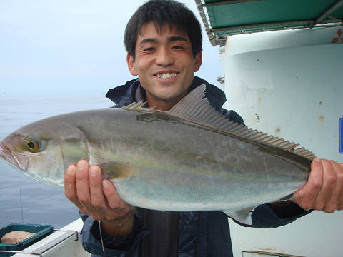 カンパチ・ネイリ